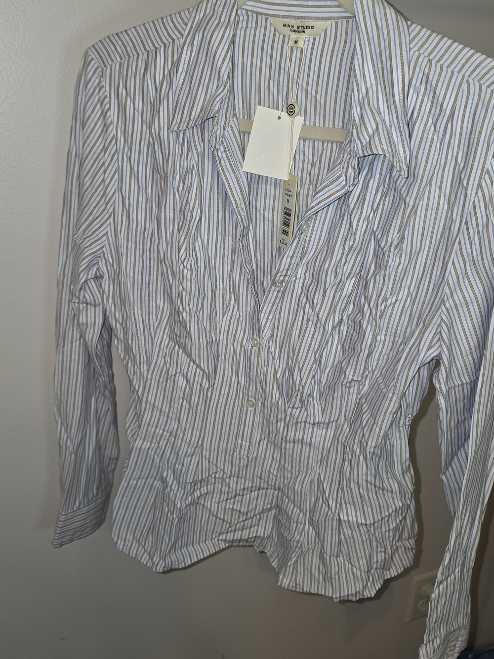 Max Studio Men's Light Blue and White Striped Dress Shirt